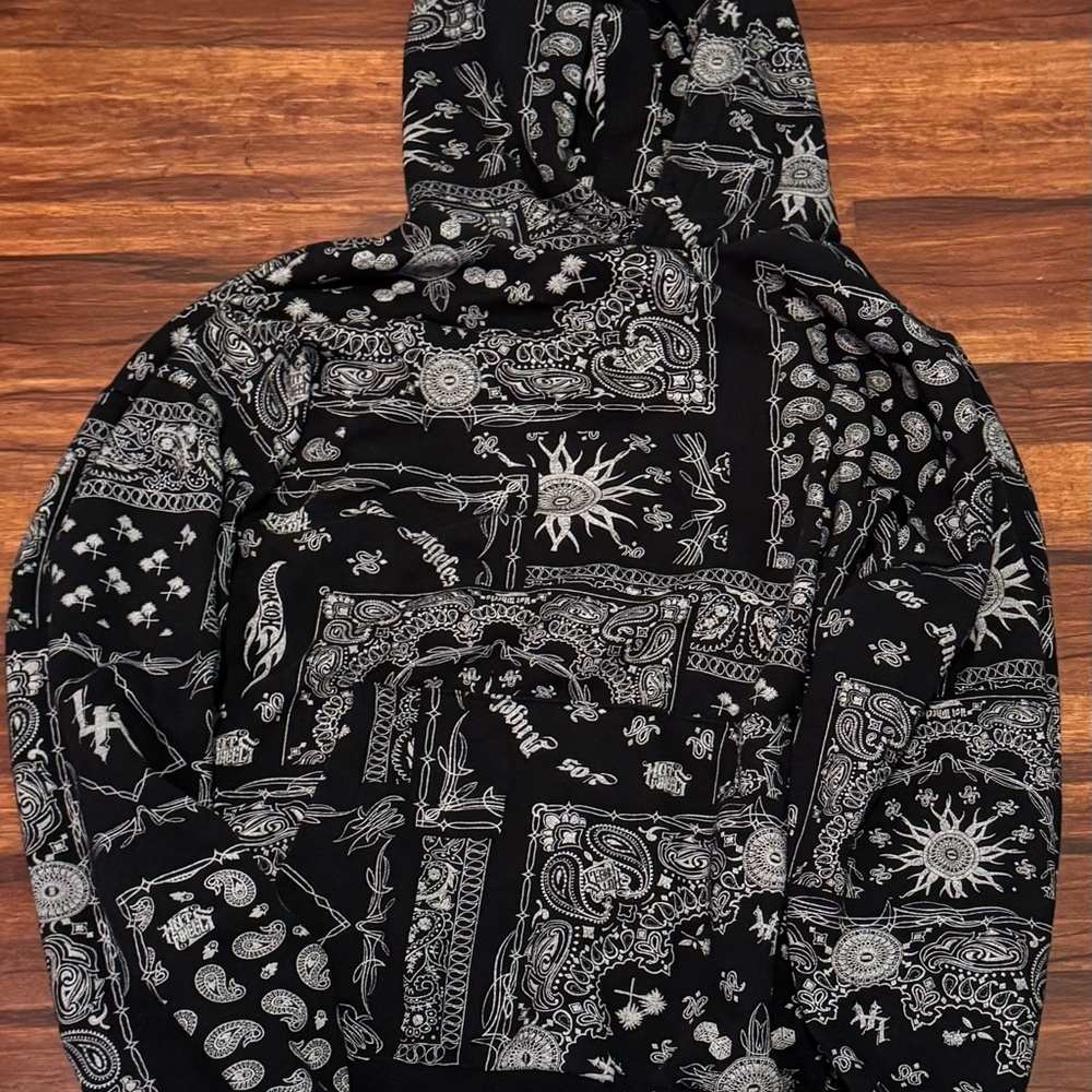 Forever 21 Black and White Patterned Hoodie